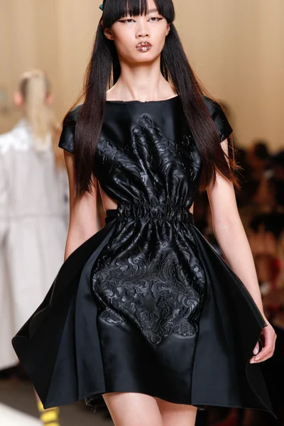 Look 25